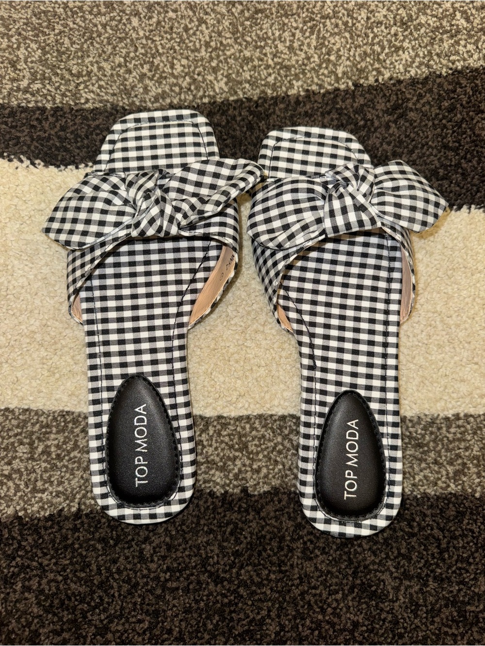 TOP Moda Black & White Gingham Knot Slide Sandals